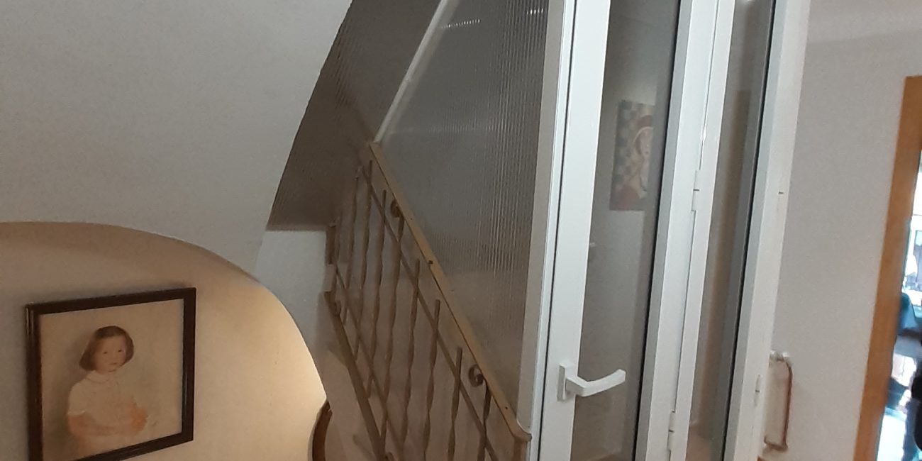 puertas de PVC carpintería metálica maella