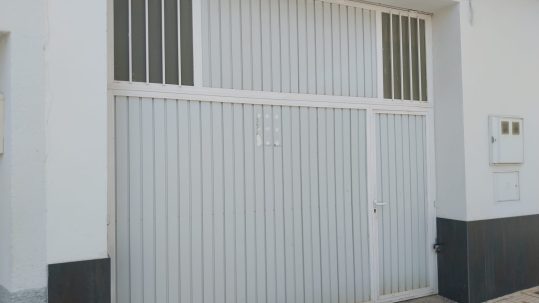 AUTOMATIZACIÓN DE PUERTA DE GARAJE