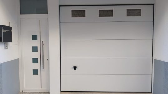 puerta de acceso al garaje