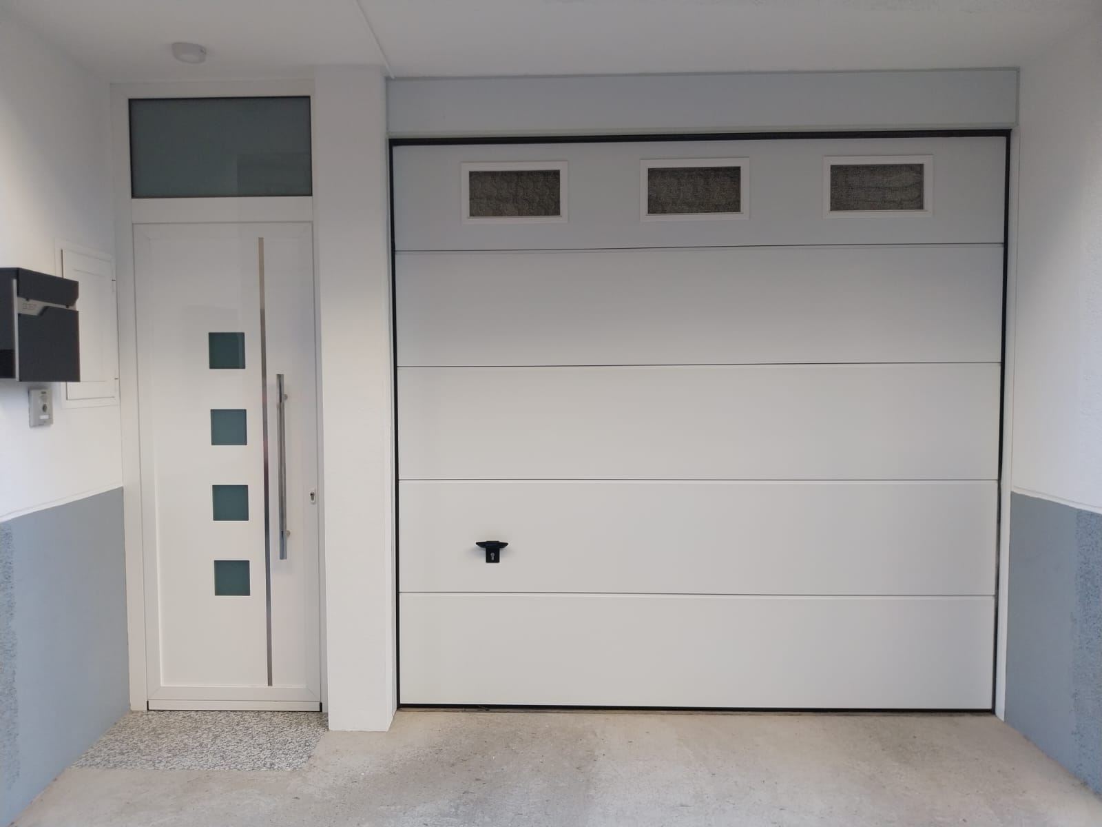 puerta de acceso al garaje