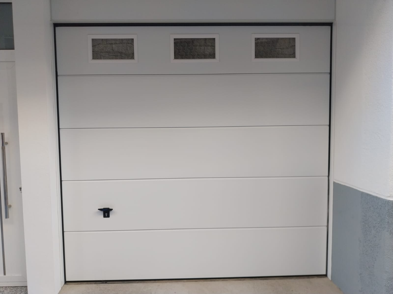 puerta de acceso al garaje